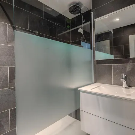 Renove 3 Pieces Avec Balcons, Proche Pistes Et Centre De - Fr-1-754-68 * Morzine